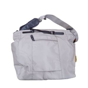 Roots over night bag with luggage attachment
